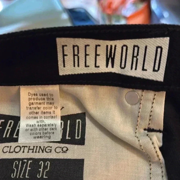 NWOT Deep Black Freeworld Nighttrain Denim Jeans Size 32 - Picture 4 of 5